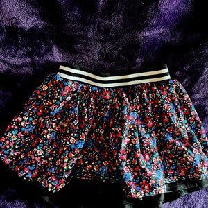 🎁 Various girls skirts and shirts size 6X used